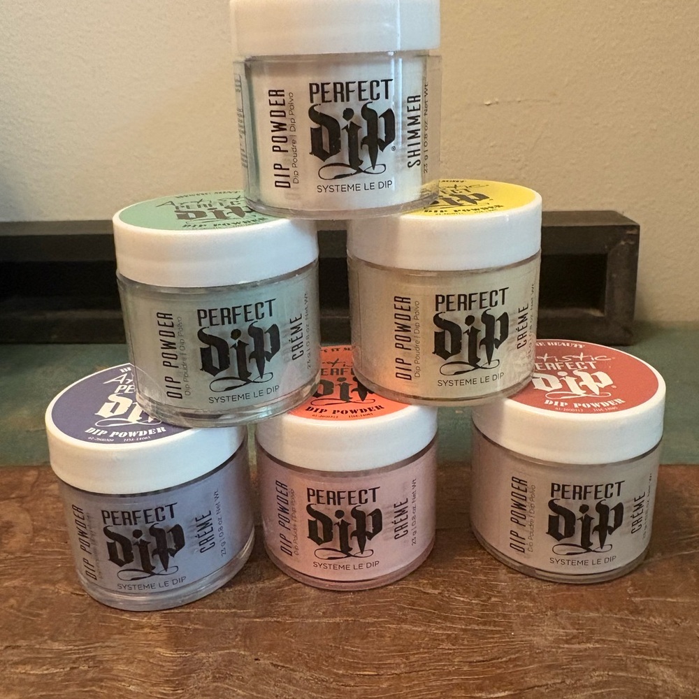 Artistic Nail Design Dip Powder